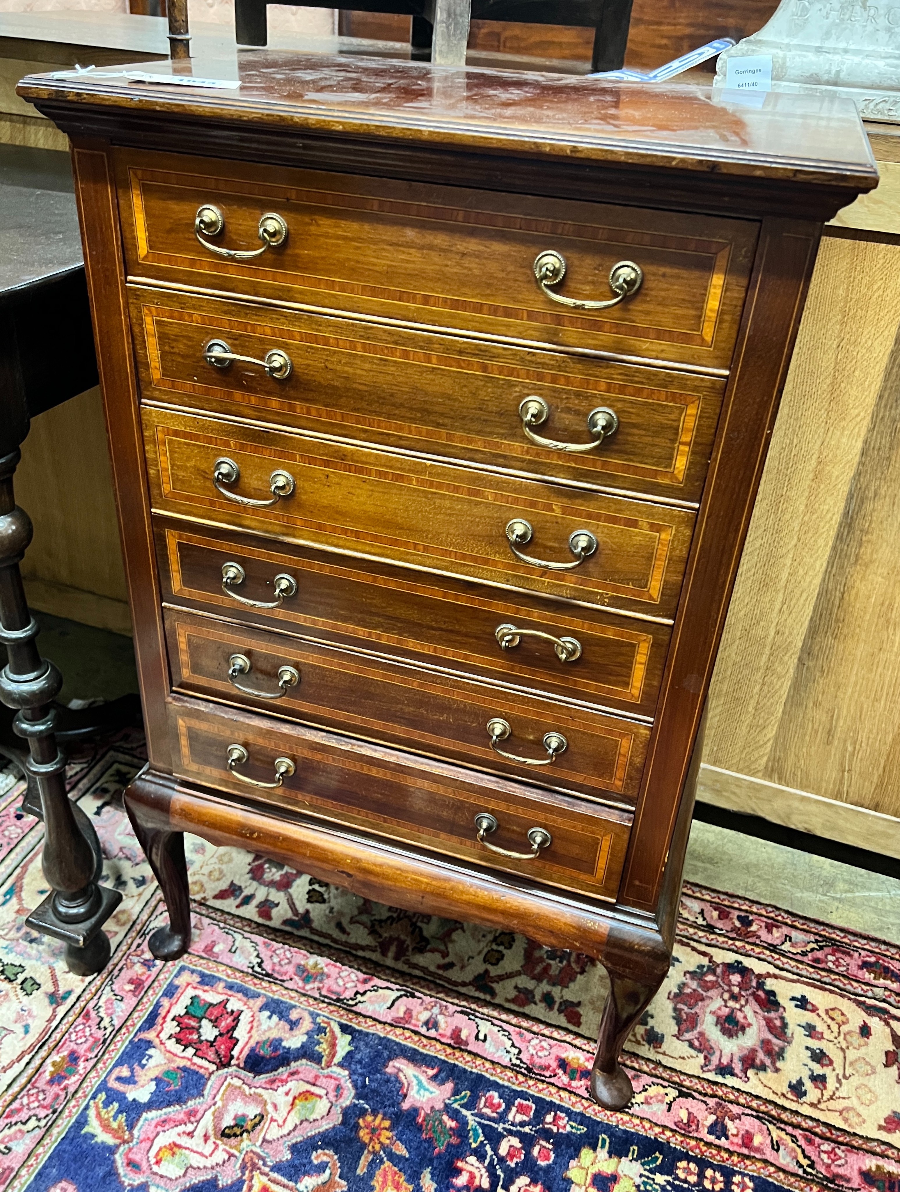 An Edwardian mahogany music cabinet, width 52cm, depth 38cm, height 86cm